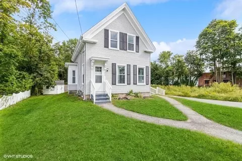 208 Plymouth St, Holbrook, MA 02343
