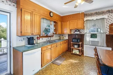 32 Mount Ave, Worcester, MA 01606 photo 9