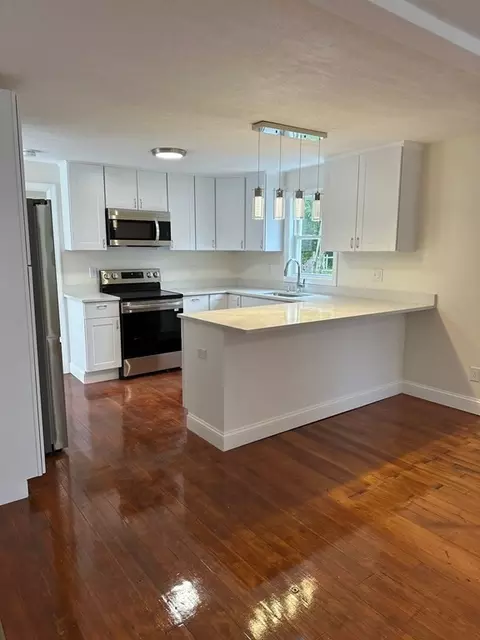 687 Main St # -B, Oxford, MA 01537