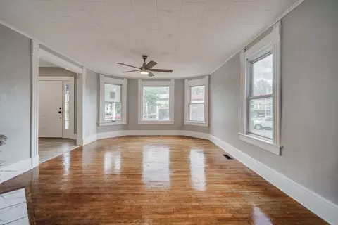 252 Bay St, Springfield, MA 01109 photo 7