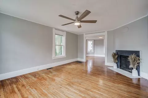 252 Bay St, Springfield, MA 01109 photo 9