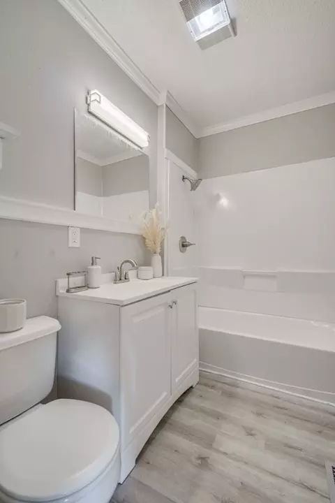 252 Bay St, Springfield, MA 01109 photo 24