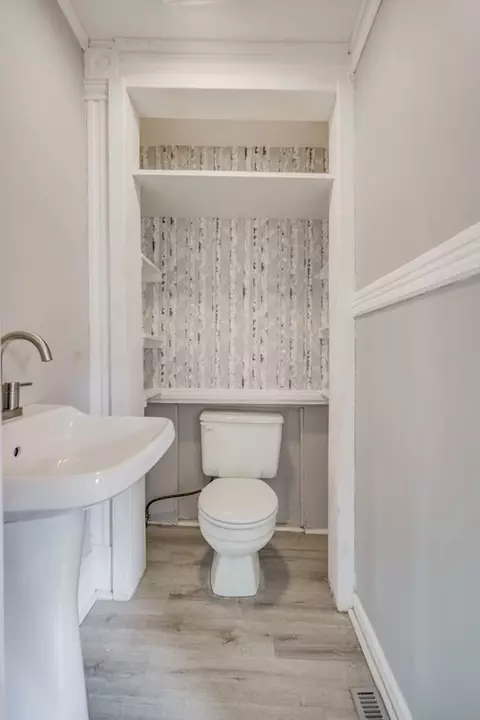 252 Bay St, Springfield, MA 01109 photo 11