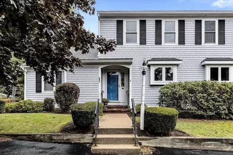 37 Carlson Ln #2, Falmouth, MA 02540
