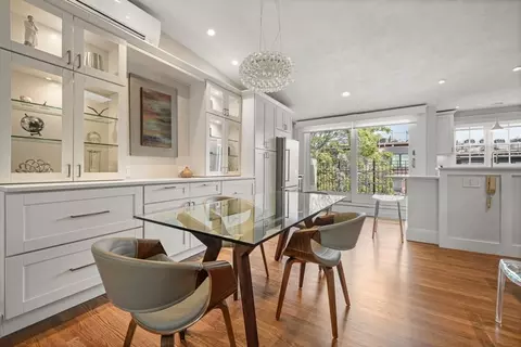 27 Milford St #4, Boston, MA 02118