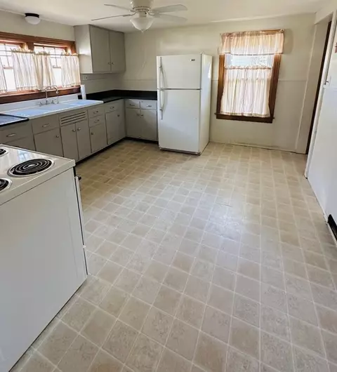 29 Pierce St, Athol, MA 01331 photo 6