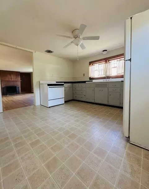 29 Pierce St, Athol, MA 01331 photo 8