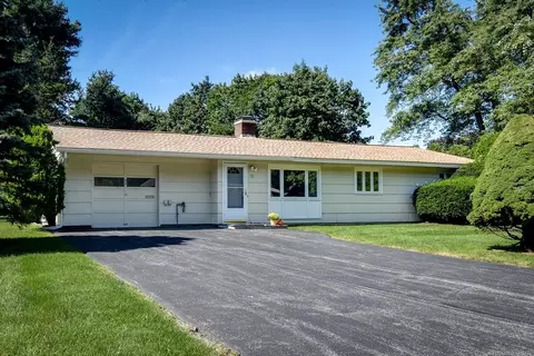 22 Francine Rd, Framingham, MA 01701