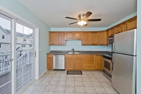30 Regency Ct #30, Chicopee, MA 01020 photo 6
