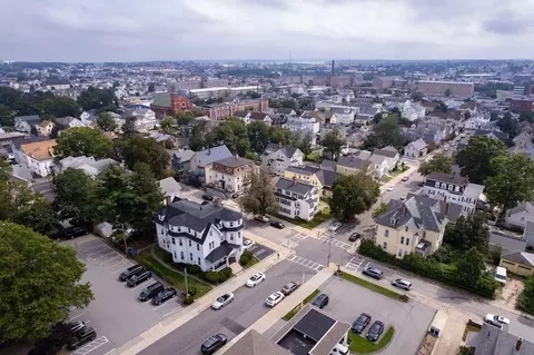 163 Winter St, Fall River, MA 02720 photo 4