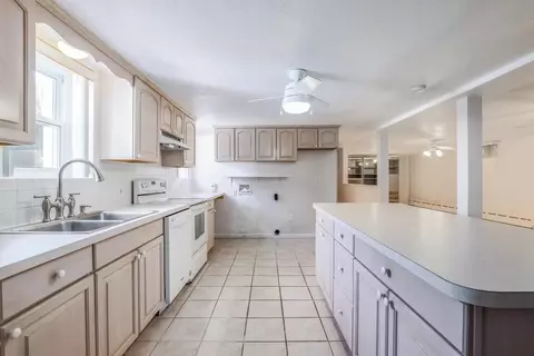 25 Sherbrook Ave, Worcester, MA 01604 photo 39