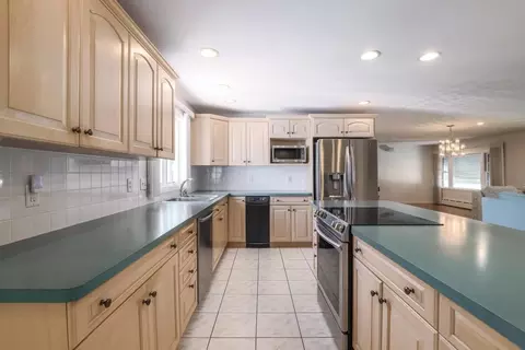 25 Sherbrook Ave, Worcester, MA 01604 photo 16