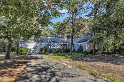 11 Barnacle Ln, Mashpee, MA 02649 photo 39