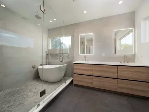 21 Cavanaugh Path, Newton, MA 02459 photo 12