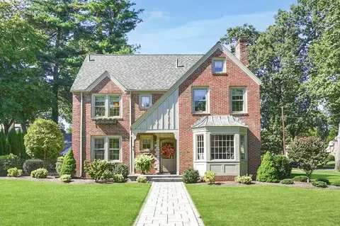 70 Dover Rd, Longmeadow, MA 01106