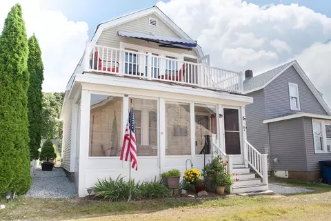 50 Whitehead Ave # a, Hull, MA 02045