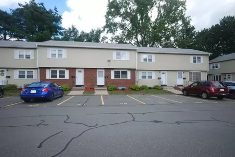 48 Yorktown Ct #48, Chicopee, MA 01020