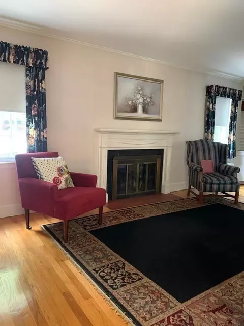 670 Valentine St, Fall River, MA 02720 photo 7