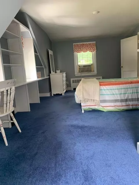 670 Valentine St, Fall River, MA 02720 photo 16