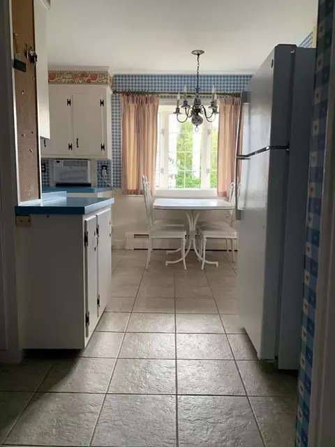 670 Valentine St, Fall River, MA 02720 photo 10