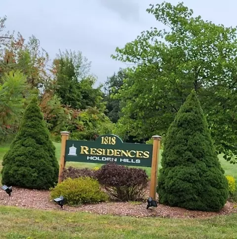 1818 Main St #305, Jefferson, MA 01522