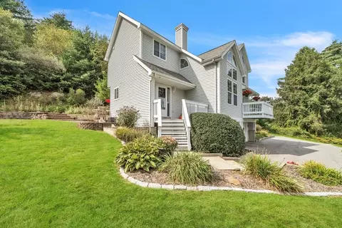 121 Fenton Rd, Monson, MA 01057
