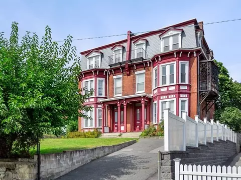 4 Montrose, Boston, MA 02119
