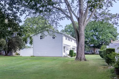 1520 Pendleton Ave #1520, Chicopee, MA 01022 photo 3
