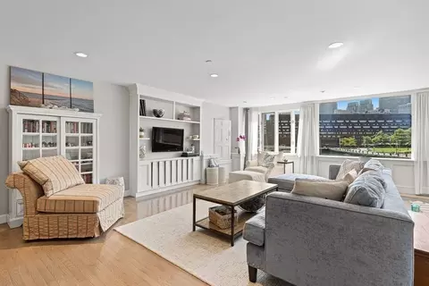 39 Commercial Wharf #1, Boston, MA 02110