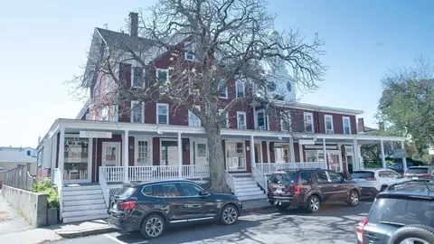 20 Main St #B, Rockport, MA 01966