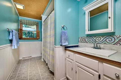30 Horseshoe Cir, Ware, MA 01082 photo 18