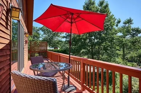 30 Horseshoe Cir, Ware, MA 01082 photo 8
