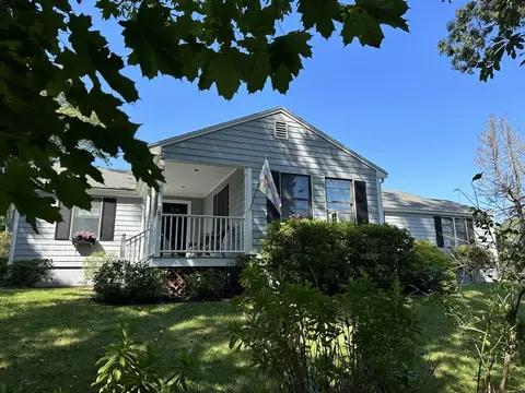 90 Langsford, Gloucester, MA 01930