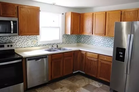 251 Gilbert Ave, Springfield, MA 01119 photo 3