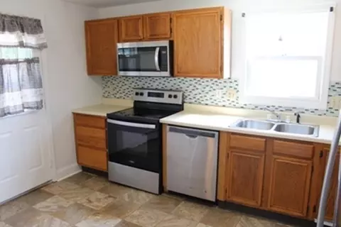251 Gilbert Ave, Springfield, MA 01119 photo 4