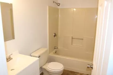 251 Gilbert Ave, Springfield, MA 01119 photo 17