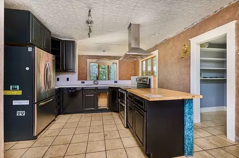60 Florence Rd, Easthampton, MA 01027 photo 6