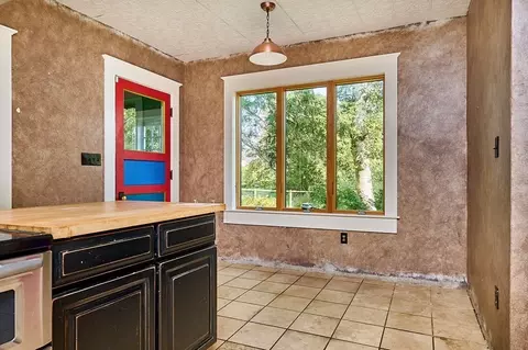 60 Florence Rd, Easthampton, MA 01027 photo 9