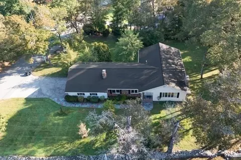 242 Johnson St, North Andover, MA 01845