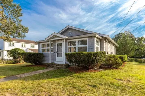 34 Guild Rd, Beverly, MA 01915