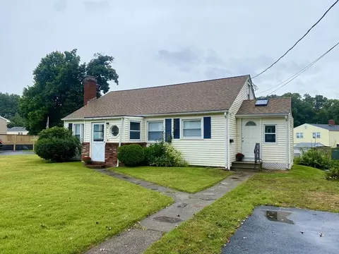 31 Revere St, Worcester, MA 01604
