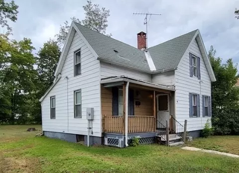 48 Alden St, Springfield, MA 01109