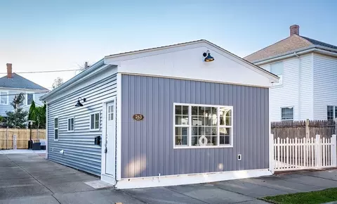 263 Reed St, New Bedford, MA 02740