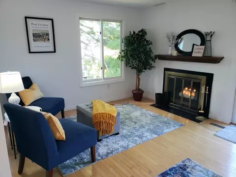 14 Autumn Ln #14, Amherst, MA 01002