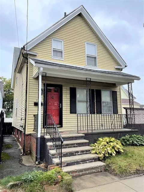 54 Staples Ave, Everett, MA 02149