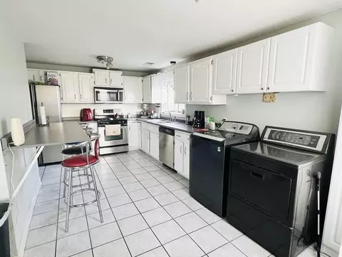 346 Durfee St #2, Fall River, MA 02720 photo 9