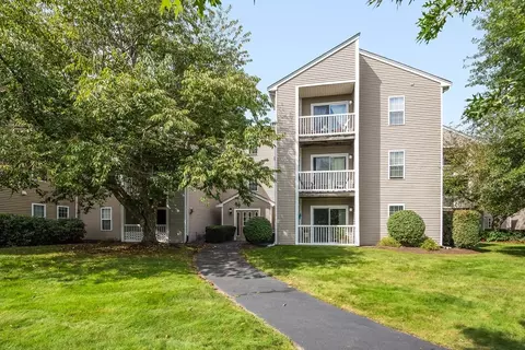 4 Marc Dr # C, Plymouth, MA 02360