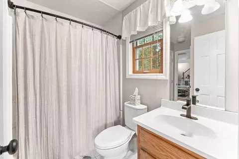 9 Bailin Dr, Worcester, MA 01604 photo 17