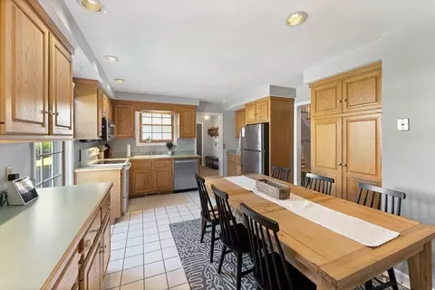9 Bailin Dr, Worcester, MA 01604 photo 11
