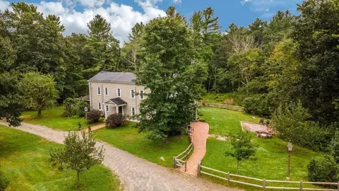 6 Lawrence Rd, Boxford, MA 01921